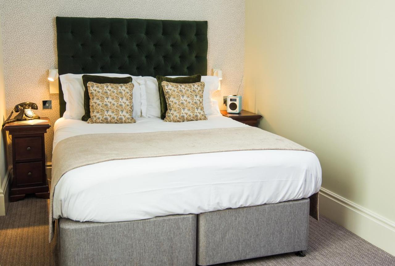 Judge'S Lodging York Buitenkant foto A bedroom at the hotel